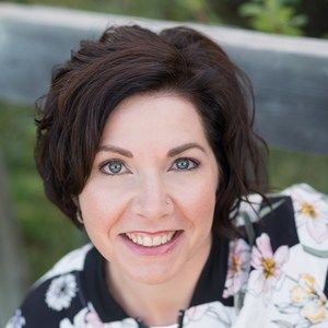 Meet your Posher, Lenita